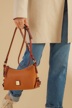 BPNRS2284_dooney_lifestyle